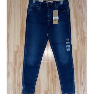 BNWT - 720 HIGH-RISE SUPER SKINNY CROPPED LEVI’S JEANS